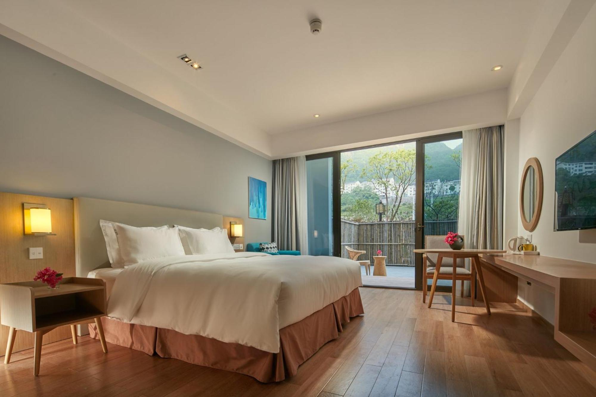 Holiday Inn Express Zhejiang Qianxia Lake By Ihg Qingtian Exterior photo